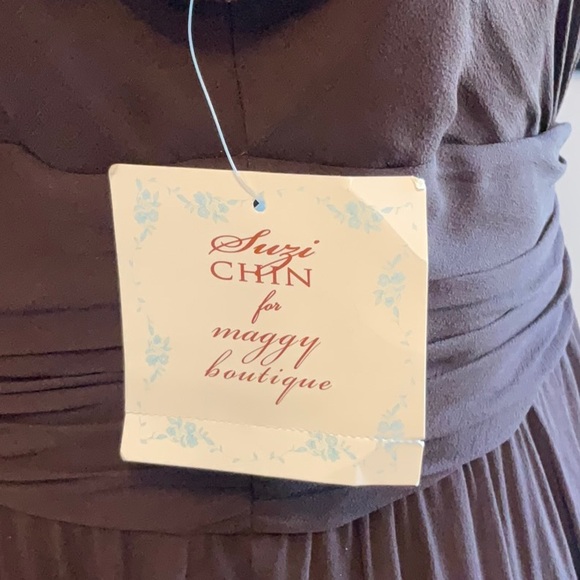 Chocolate flowy formal dress. - Picture 4 of 5